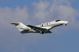 S.KAZU1210_RJBKさんが、岡山空港で撮影した日本法人所有 PC-24の航空フォト（飛行機 写真・画像）