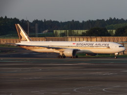 飛行機が趣味な人さんが、成田国際空港で撮影したシンガポール航空 777-312/ERの航空フォト（飛行機 写真・画像）