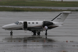endress voyageさんが、岡山空港で撮影したマイクロジェット 510 Citation Mustangの航空フォト（飛行機 写真・画像）