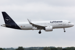 Hariboさんが、ロンドン・ヒースロー空港で撮影したルフトハンザドイツ航空 A320-271Nの航空フォト（飛行機 写真・画像）