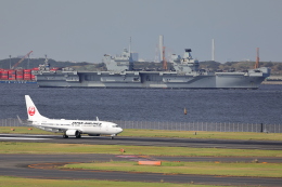 TAKA-Kさんが、羽田空港で撮影した日本航空 737-846の航空フォト（飛行機 写真・画像）