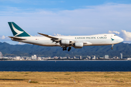 Y.Dさんが、関西国際空港で撮影したキャセイパシフィック航空 747-867F/SCDの航空フォト（飛行機 写真・画像）