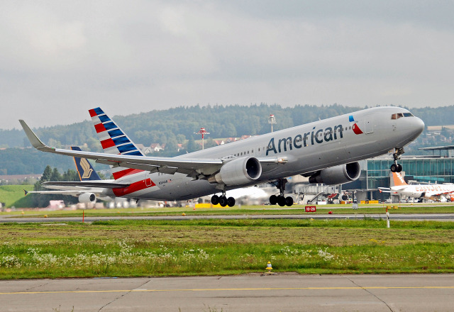 ヘキサゴンさんが、チューリッヒ空港で撮影したアメリカン航空 767-323/ERの航空フォト（飛行機 写真・画像）