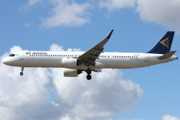 Hariboさんが、ロンドン・ヒースロー空港で撮影したエア・アスタナ A321-271NXの航空フォト（飛行機 写真・画像）