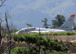 ビッグジョンソンさんが、芦屋基地で撮影した航空自衛隊 T-4の航空フォト（飛行機 写真・画像）