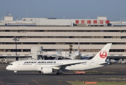 Tobibitoさんが、羽田空港で撮影した日本航空 787-8 Dreamlinerの航空フォト（飛行機 写真・画像）