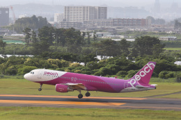 bokoraanyo7さんが、仙台空港で撮影したピーチ A320-214の航空フォト（飛行機 写真・画像）