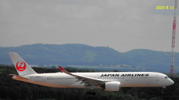 SNAKEさんが、新千歳空港で撮影した日本航空 A350-941の航空フォト（飛行機 写真・画像）
