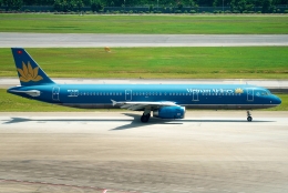 SFJ_capさんが、シンガポール・チャンギ国際空港で撮影したベトナム航空 A321-231の航空フォト（飛行機 写真・画像）
