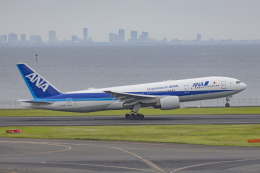 SHARP FUKUDAさんが、羽田空港で撮影した全日空 777-281の航空フォト（飛行機 写真・画像）