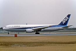 Gambardierさんが、伊丹空港で撮影した全日空 767-381の航空フォト（飛行機 写真・画像）
