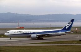 LEVEL789さんが、関西国際空港で撮影した全日空 767-381の航空フォト（飛行機 写真・画像）