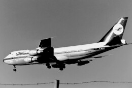 メルシーボクーさんが、伊丹空港で撮影したルフトハンザドイツ航空 747-230BMの航空フォト（飛行機 写真・画像）
