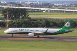 山形銀つばさんが、仙台空港で撮影したエバー航空 A321-211の航空フォト（飛行機 写真・画像）