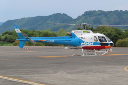ランチパッドさんが、静岡ヘリポートで撮影した中日本航空 AS350B2 Ecureuilの航空フォト（飛行機 写真・画像）