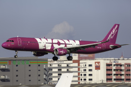 てくろくさんが、福岡空港で撮影したタイ・ベトジェットエア A321-211の航空フォト（飛行機 写真・画像）
