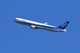 kaz787さんが、伊丹空港で撮影した全日空 767-381/ERの航空フォト（飛行機 写真・画像）