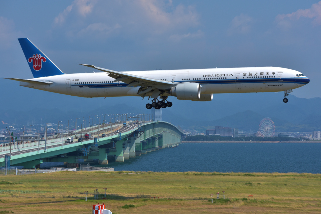 A_chanさんが、関西国際空港で撮影した中国南方航空 777-31B/ERの航空フォト（飛行機 写真・画像）