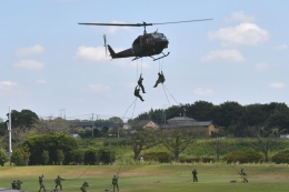 500さんが、県営権現堂公園２号公園で撮影した陸上自衛隊 UH-1Jの航空フォト（飛行機 写真・画像）