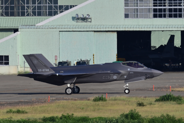 三菱 F-35 ライトニング II