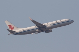 よっしぃさんが、香港国際空港で撮影した中国国際航空 737-89Lの航空フォト（飛行機 写真・画像）