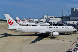 C-1 foreverさんが、福岡空港で撮影した日本航空 767-346/ERの航空フォト（飛行機 写真・画像）