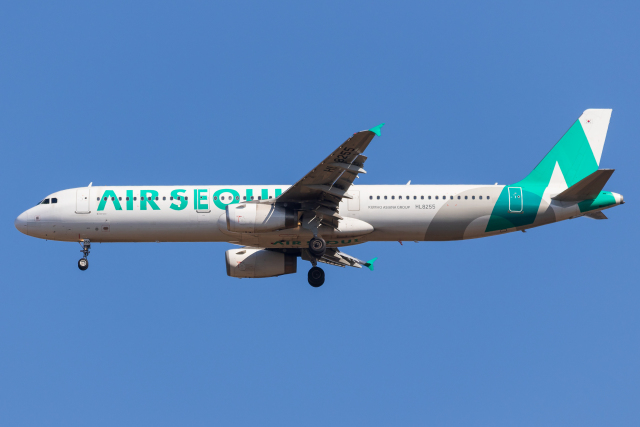 walker2000さんが、成田国際空港で撮影したエアソウル A321-231の航空フォト（飛行機 写真・画像）