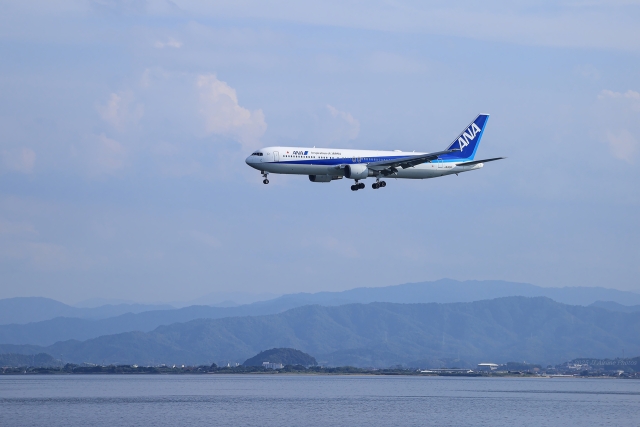 JJ✈さんが、米子空港で撮影した全日空 767-381/ERの航空フォト（飛行機 写真・画像）