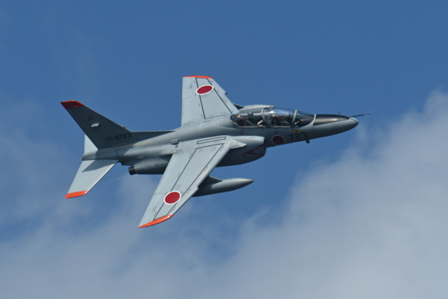 sepia2016さんが、茨城県境町利根川河川敷上空で撮影した航空自衛隊 T-4の航空フォト（飛行機 写真・画像）