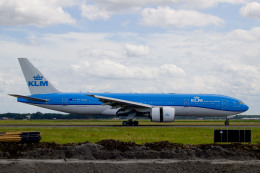 やまモンさんが、アムステルダム・スキポール国際空港で撮影したKLMオランダ航空 777-206/ERの航空フォト（飛行機 写真・画像）