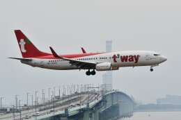 k-spotterさんが、関西国際空港で撮影したティーウェイ航空 737-85Rの航空フォト（飛行機 写真・画像）