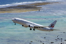 狛犬さんが、石垣空港で撮影した日本トランスオーシャン航空 737-846の航空フォト（飛行機 写真・画像）