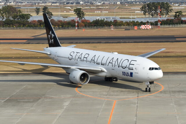kumagorouさんが、仙台空港で撮影した全日空 777-281の航空フォト（飛行機 写真・画像）