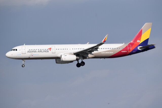kumagorouさんが、仙台空港で撮影したアシアナ航空 A321-231の航空フォト（飛行機 写真・画像）