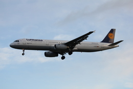 taka777さんが、ロンドン・ヒースロー空港で撮影したルフトハンザドイツ航空 A321-231の航空フォト（飛行機 写真・画像）