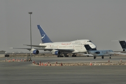 ダマスカス国際空港の撮影スポット「駐機場連絡バス」で、ライトレールさんが撮影した飛行機の写真です。