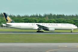 jun☆さんが、シンガポール・チャンギ国際空港で撮影したシンガポール航空 777-312の航空フォト（飛行機 写真・画像）