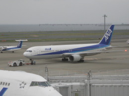 jkicさんが、羽田空港で撮影した全日空 767-381の航空フォト（飛行機 写真・画像）