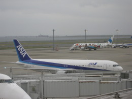 jkicさんが、羽田空港で撮影した全日空 767-381の航空フォト（飛行機 写真・画像）