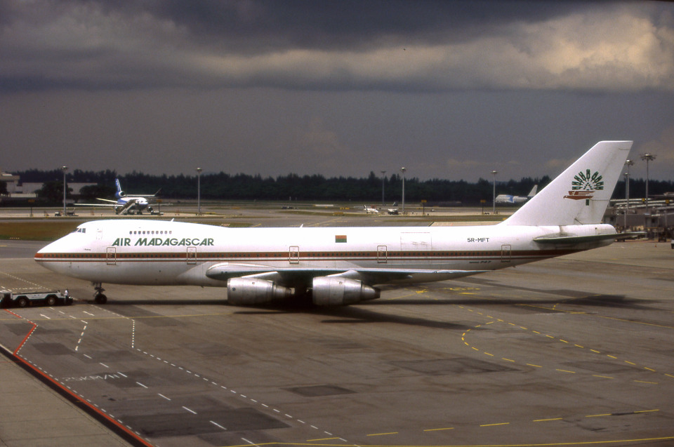 マダガスカル航空 Boeing 747-200 5R-MFT シンガポール