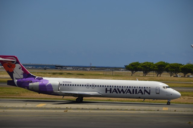 ハワイアン航空 B717-200 N492HA 1:400 GeminiJets 717-200 ハワイアン航空 N492HA 1/400 [GJHAL2295]