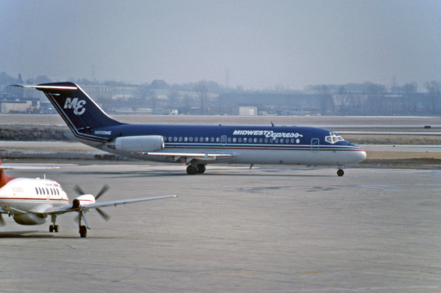 1/200Gemini DC-9-15　ダイカスト製品　台座あり ミッドウエスト・エクスプレス・エアラインズ 機材一覧