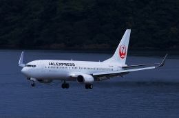 ポン吉さんが、長崎空港で撮影したJALエクスプレス 737-846の航空フォト（飛行機 写真・画像）