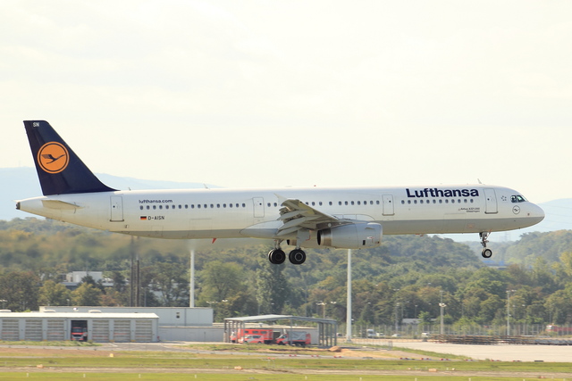 フランクフルト国際空港 - Frankfurt Airport [FRA/EDDF]で撮影されたフランクフルト国際空港 - Frankfurt Airport [FRA/EDDF]の航空機写真