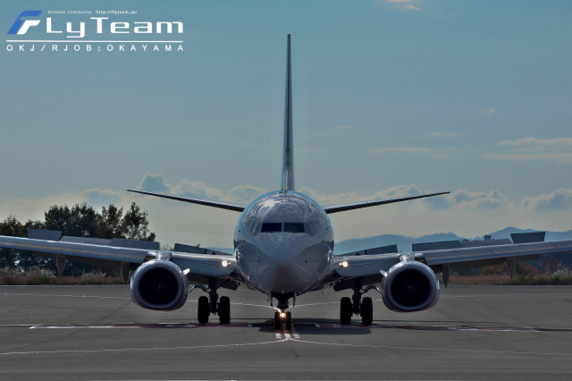 JALガンダムJET」特別塗装機 日本航空 (737-800 | JA342J