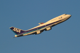 maruさんが、羽田空港で撮影した全日空 747-481(D)の航空フォト（飛行機 写真・画像）