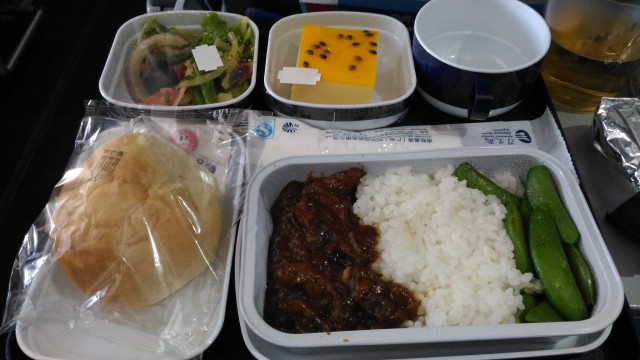 写真の種類:機内食・ドリンク