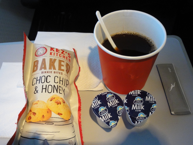 写真の種類:機内食・ドリンク