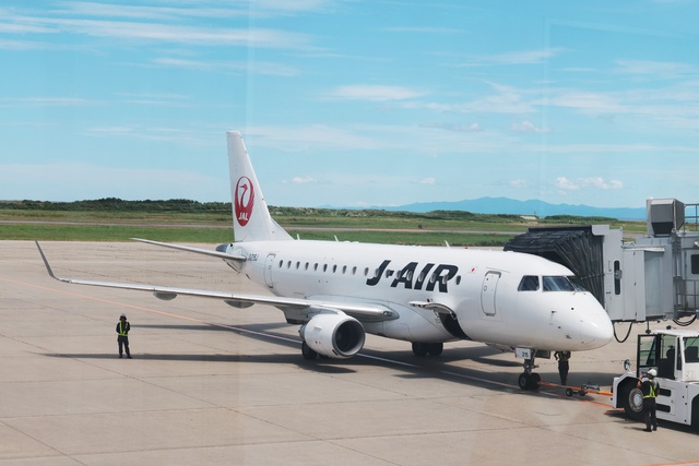 J-AIR ERJ-170 JAL 日本航空 エンブラエル ラグビー日本代表 J-AIR JAL EMBRAER 170 日本航空 がんばれラグビー日本代表