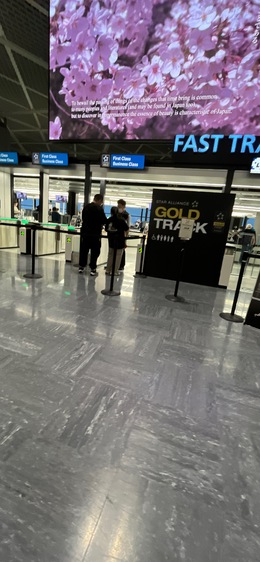写真の種類:出発空港での写真